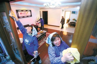 陕西省保姆穿衣不得紧身或暴露