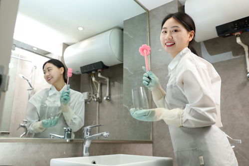 卫生间清洁整理保洁服务女性人物摄影图 摄影